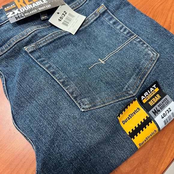 NWT Ariat Rebar M4 Relaxed DuraStretch Basic Boot Cut Jean - Picture 2 of 8